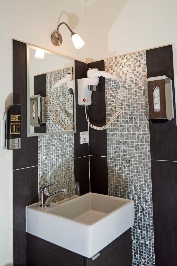 The Townhouse Hotel Amsterdam Bagian luar foto